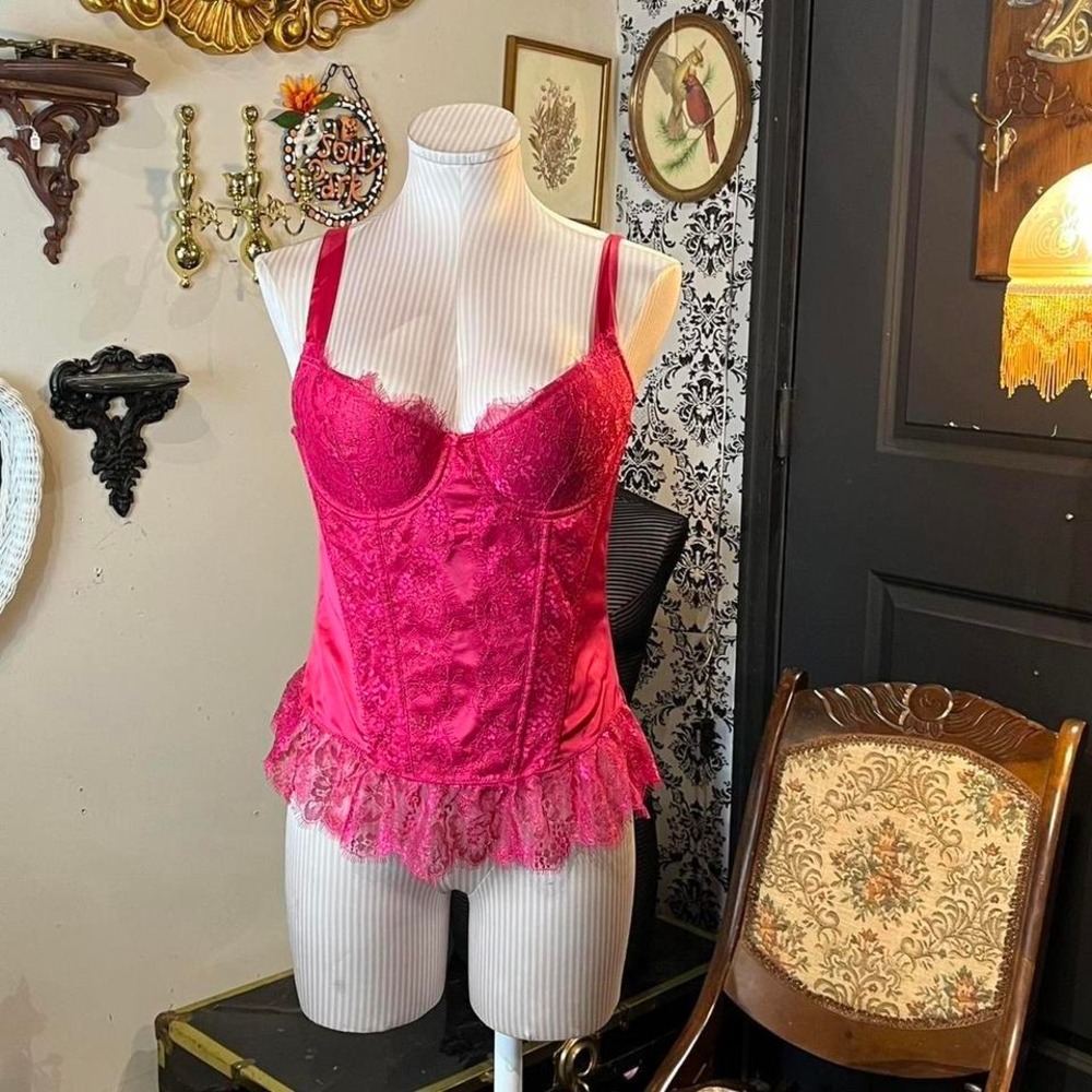 Vintage Y2K Victoria's Secret Sexy Little Things Hot Pink Lace Corset – 36B